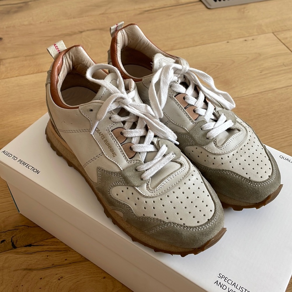 MOMA Crafts Running Shoe